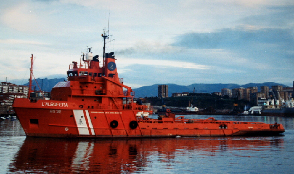 Off Vigo by F. Casaez